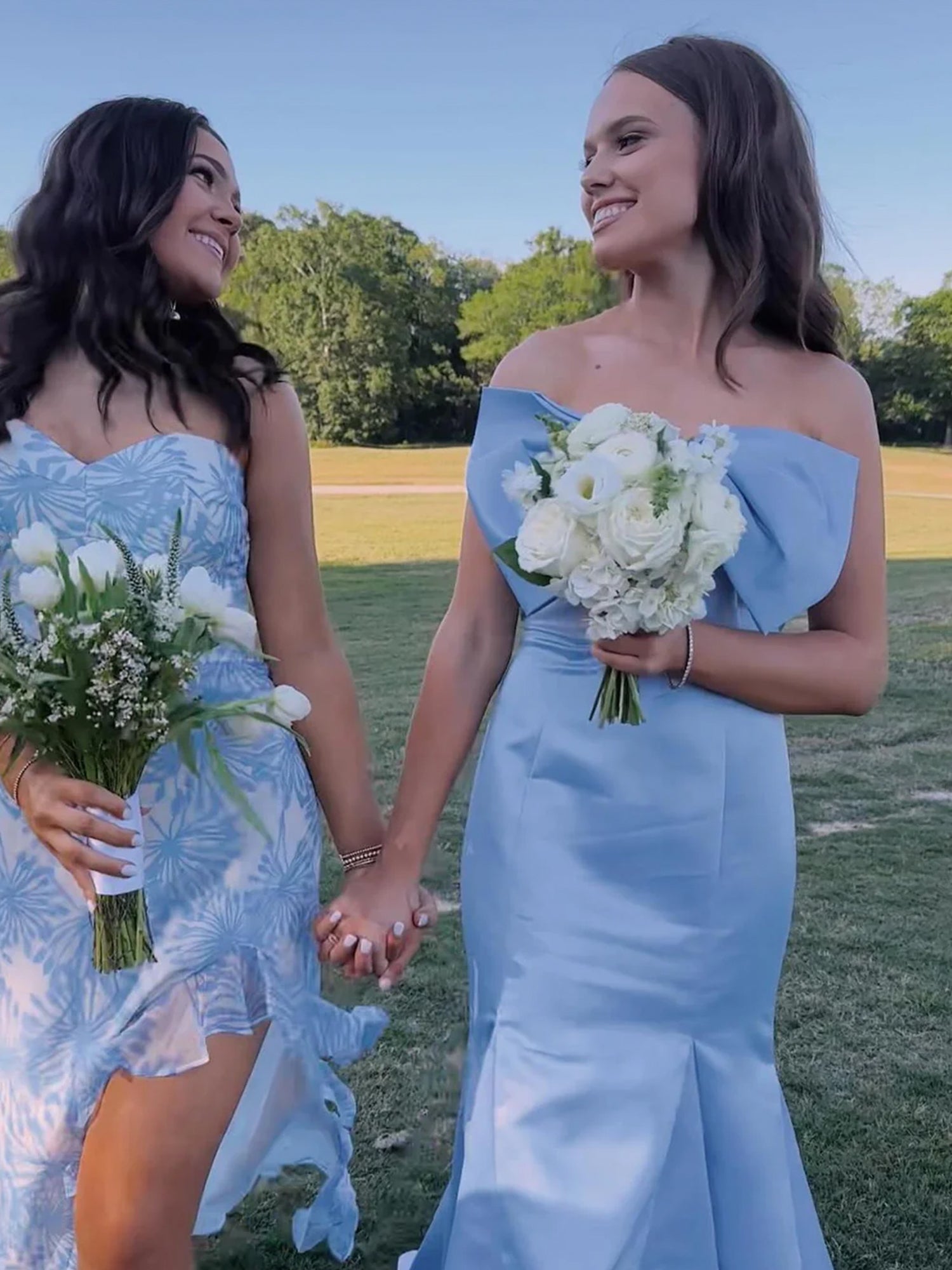 Faithe | Vestido formal largo de sirena con lazo azul claro sin tirantes y lazo