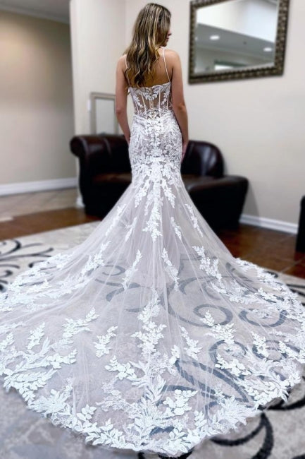 Vestidos de novia de encaje sirena sin mangas y con joya de moda