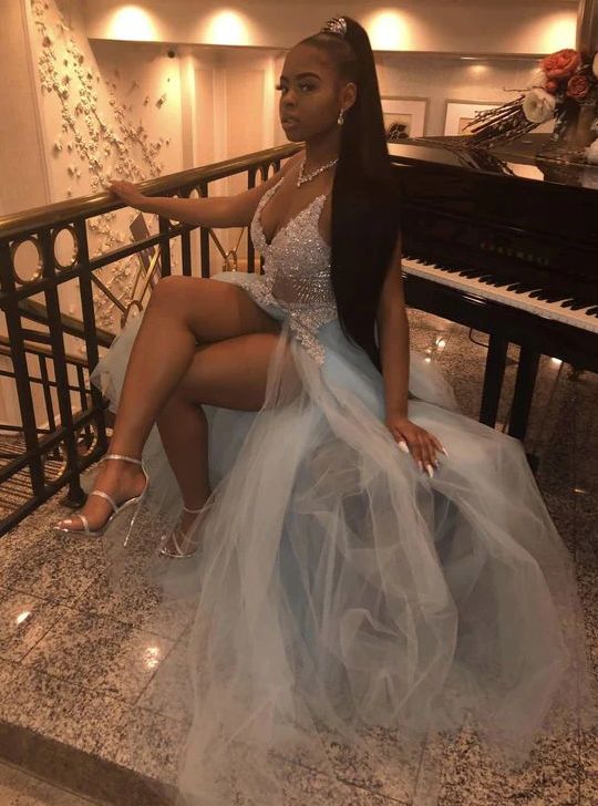 Hübsches V-Ausschnitt Spitzen-Ballkleid, Sexy Abendkleid mit Schlitz Y170