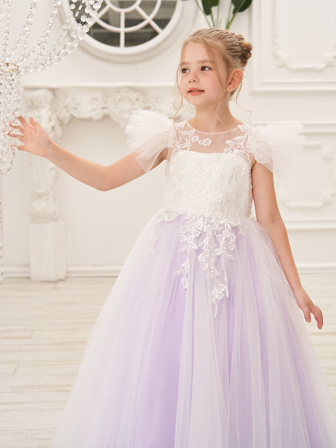 Abnehmbares Blumenmädchenkleid aus Spitze und Tüll mit Schleppe 