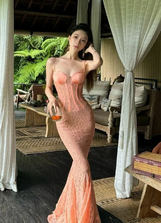 Sexy Spitze Meerjungfrau Ballkleid Langes Abendkleid Y7693