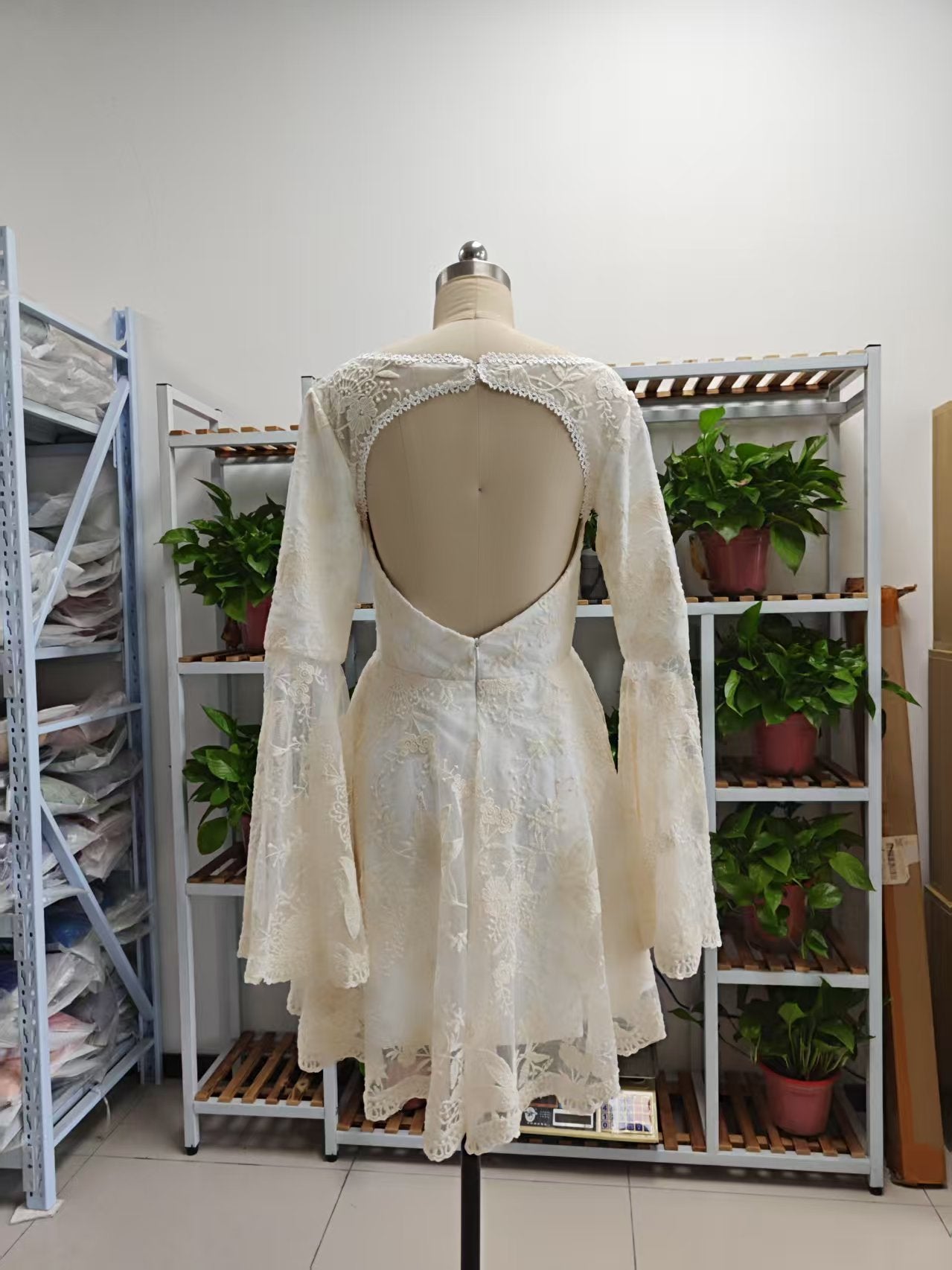 Vintage Lace Applique Evening Dress A Line Long Prom Dress Y8371