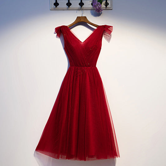 Burgunderrotes, kurzes Homecoming-Kleid aus Tüll mit V-Ausschnitt, S95