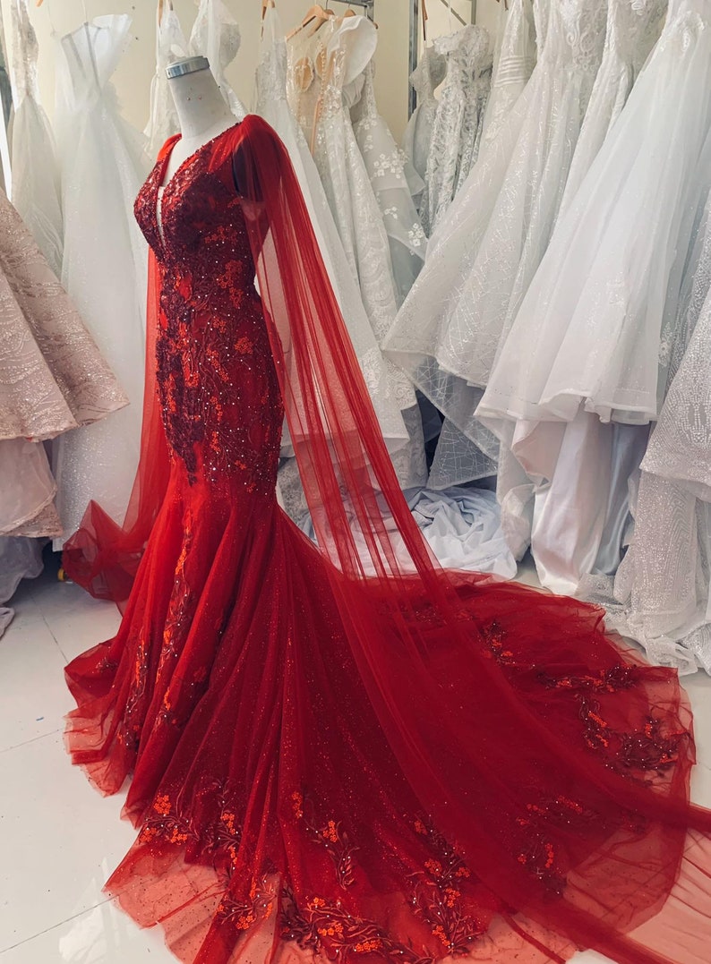 Einzigartiges rotes Vintage-Hochzeitskleid, Prinzessin-Brautkleid, Meerjungfrau-Abschlussballkleid Y1573