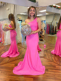 Fuchsia Zweiteiliges Meerjungfrau-Abschlussballkleid mit einer Schulter, lang, formelle Abschluss-Abendkleider