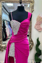Kaydence | Elegante vestido largo asimétrico fucsia con cuentas