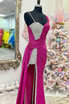 Kaydence | Elegante vestido largo asimétrico fucsia con cuentas