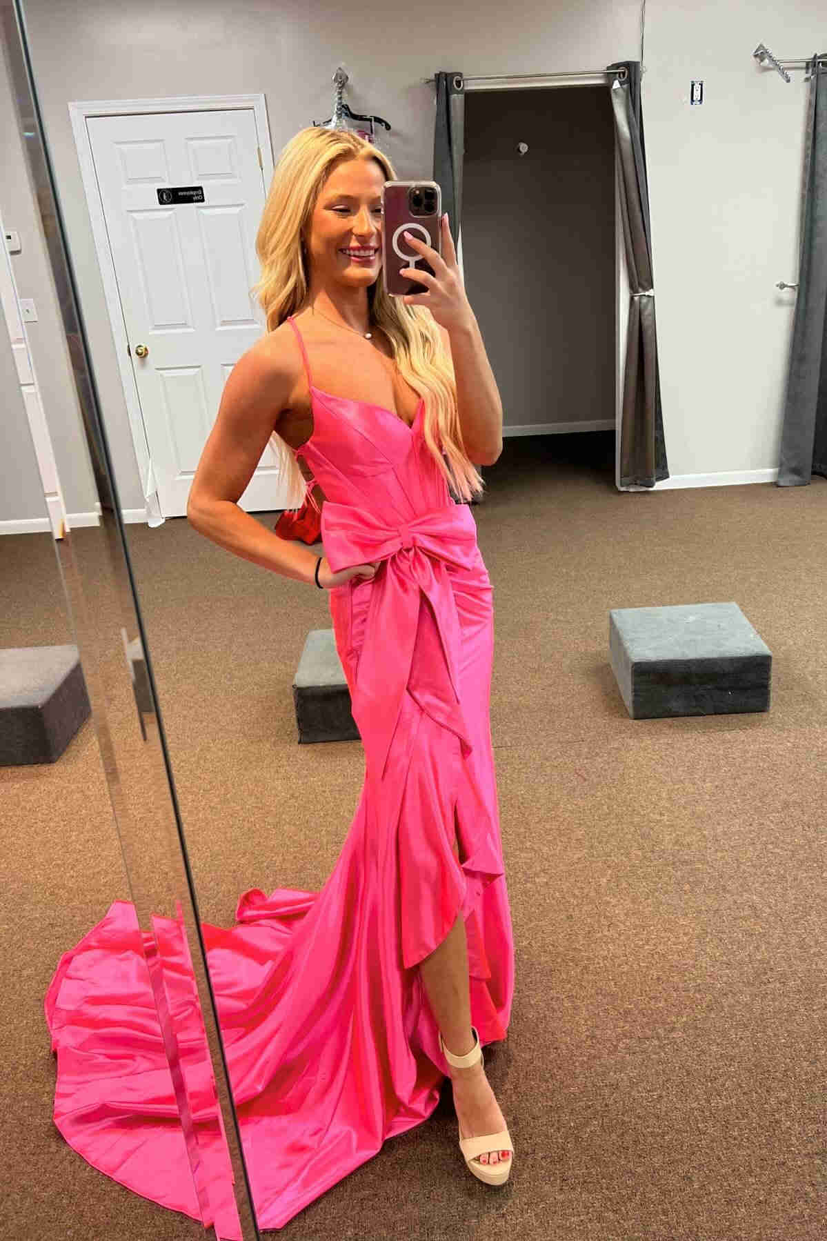 Jianna | Vestido de fiesta de satén estilo sirena con escote en V y tirantes y lazo