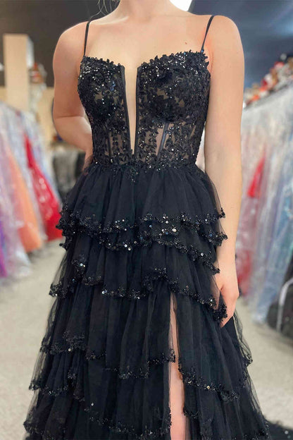 Abbie | Schwarzes Ballkleid aus Netzstoff mit Cut-outs und Pailletten