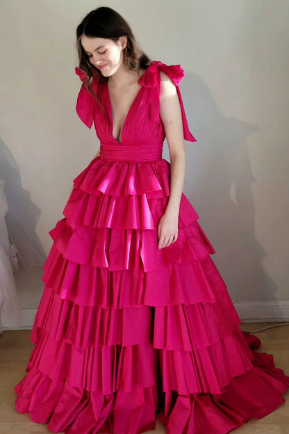 Renee | Fuchsia Ballkleid mit tiefem V-Ausschnitt und Rüschen