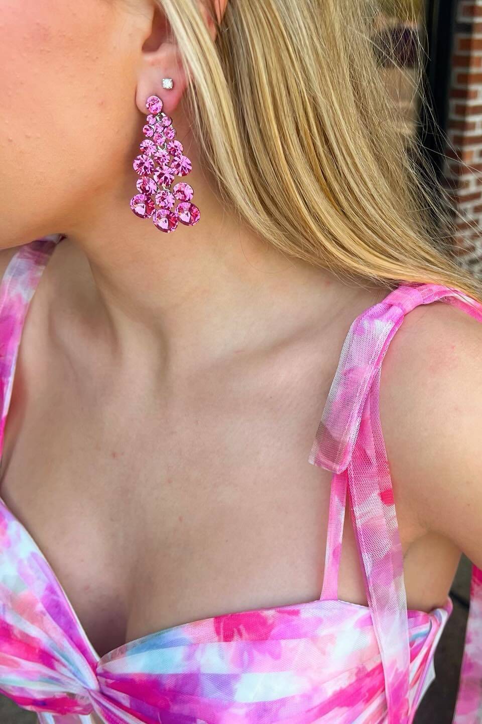 Palmer | Vestido de fiesta largo de corte A con corsé y estampado floral rosa y tirantes de lazo