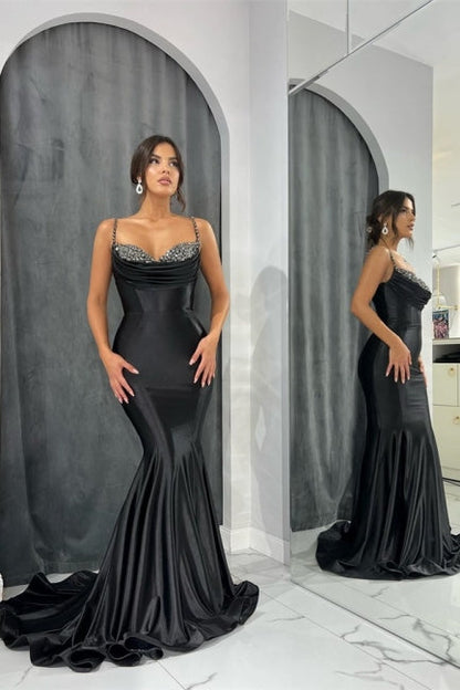 Glamouröses langes schwarzes Meerjungfrau-Abendkleid mit Spaghettiträgern und Glitzer