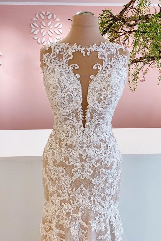 Glamouröses langes Brautkleid im Meerjungfrau-Stil mit Bateau-Applikationen und Spitze aus Tüll