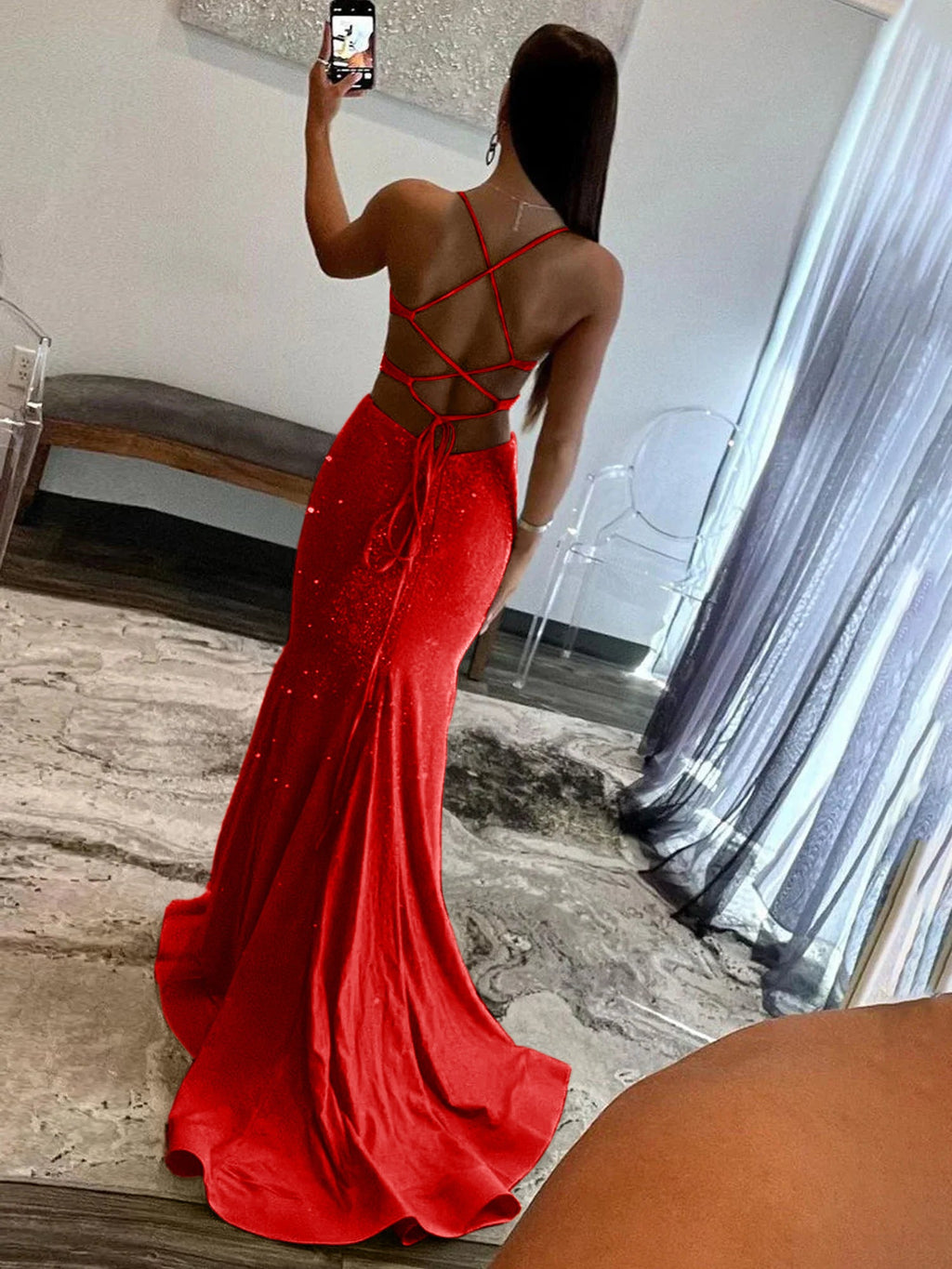 Glint | Vestidos de fiesta largos con lentejuelas amarillas, escote en V y corte sirena brillante