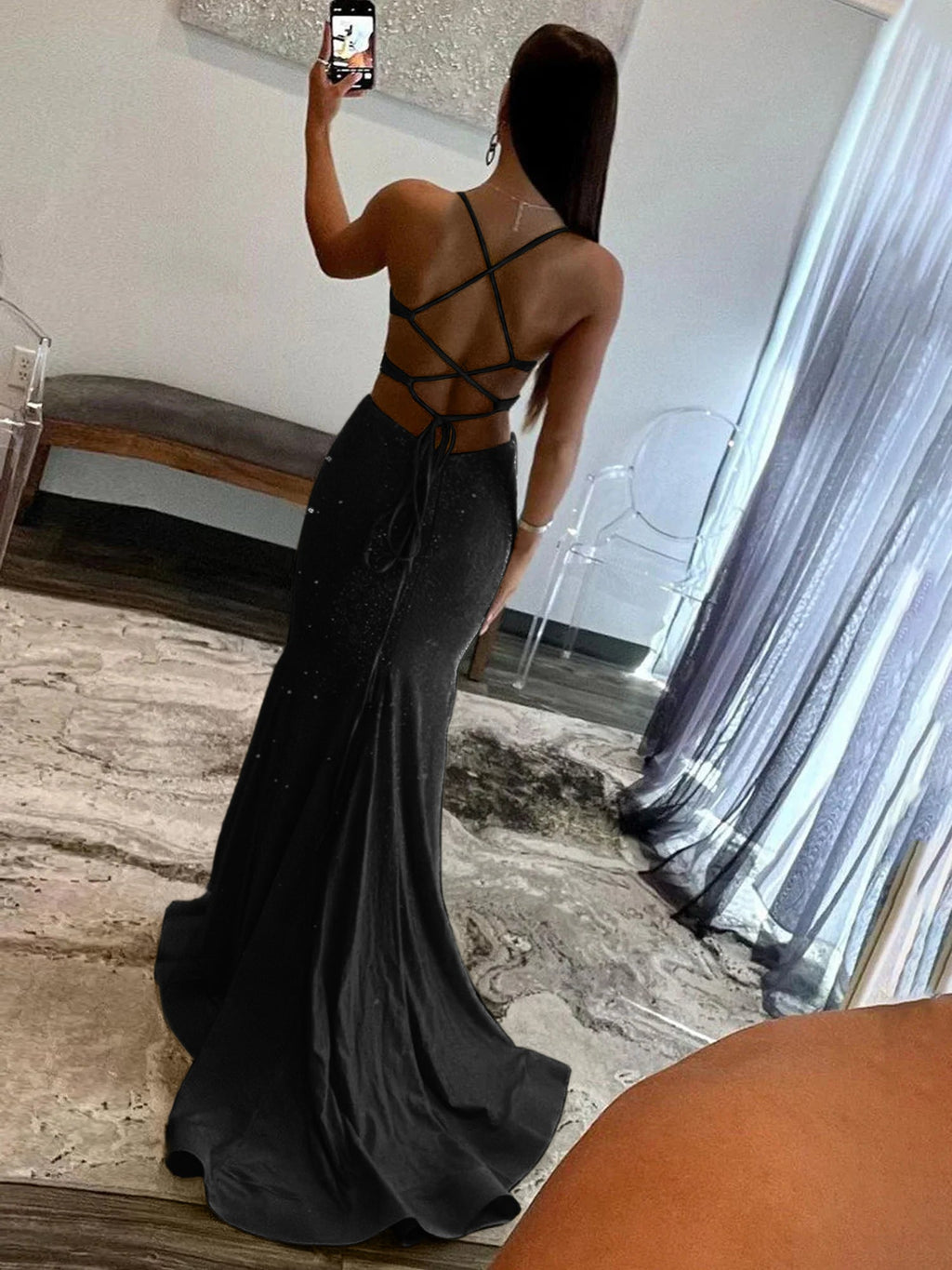Glint | Vestidos de fiesta largos con lentejuelas amarillas, escote en V y corte sirena brillante