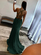 Glint | Vestidos de fiesta largos con lentejuelas amarillas, escote en V y corte sirena brillante