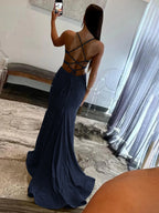 Glint | Vestidos de fiesta largos con lentejuelas amarillas, escote en V y corte sirena brillante