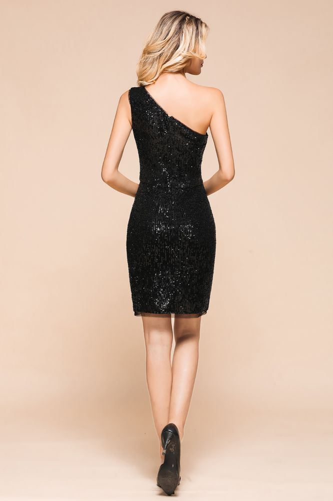Vestido corto de cóctel con un solo hombro y lentejuelas negras brillantes