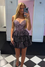 Deb | Vestido de fiesta corto con corsé, corte A, sin tirantes y con purpurina negra y cuentas