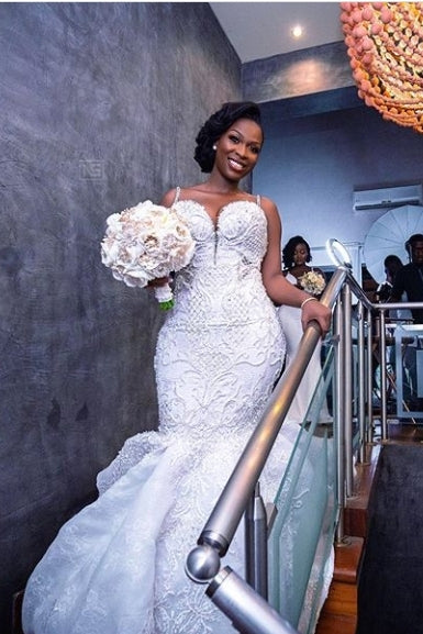 Gorgeous Beaded Lace Mermaid Sweetheart Wedding Dress Spaghetti-Straps Appliques Bridal Wears