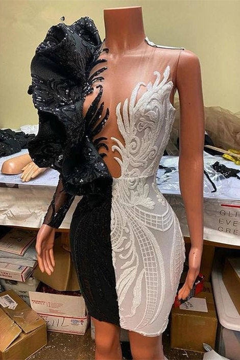 Wunderschönes zweifarbiges Mini-Ballkleid mit V-Ausschnitt und Spitzenapplikationen