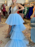 Hermosos vestidos de fiesta de tul con cuentas, escote en V, corte A, azul alto y bajo, con cola