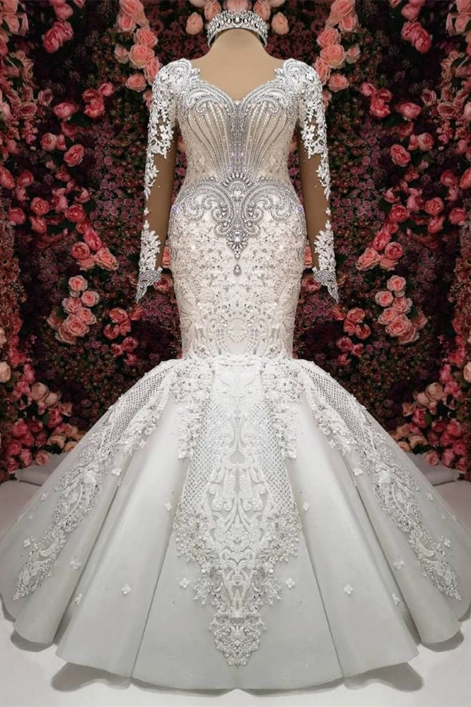 Wunderschönes Meerjungfrau-Brautkleid mit Kristallen und langen Ärmeln und Kapellenschleppe