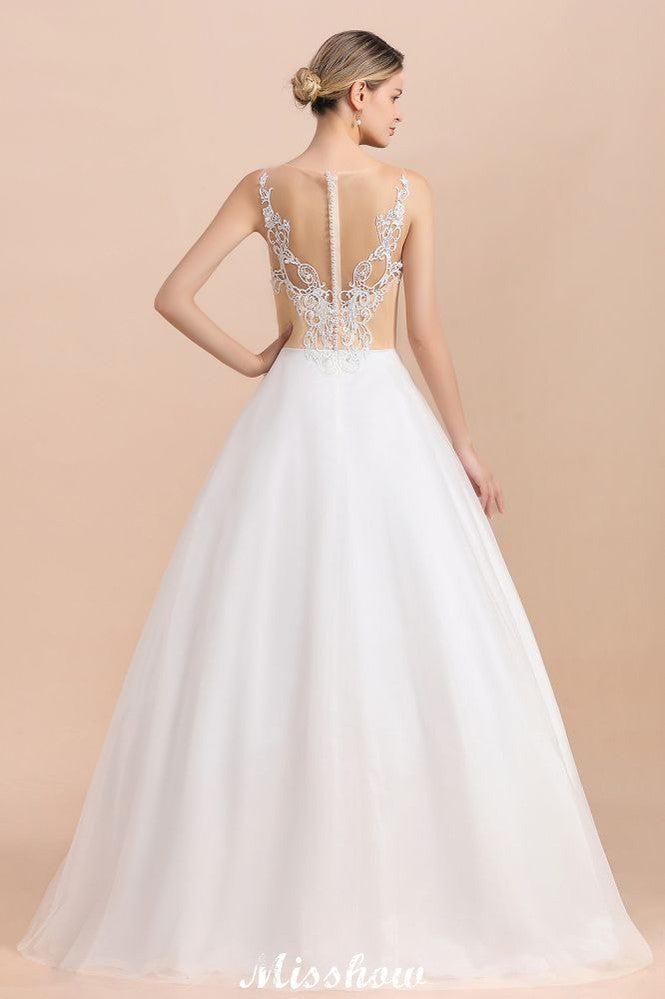 Wunderschönes ärmelloses weißes Ballkleid mit Illusionsausschnitt und Knopfleiste