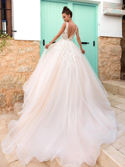 Hermosos vestidos de graduación largos de tul con escote en V y espalda abierta en forma de A