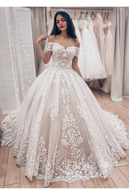 Gorgeous Long Ball Gown Off the Shoulder Lace Appliques Wedding Dress