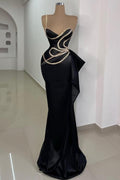 Wunderschönes langes schwarzes Meerjungfrau-Ballkleid mit einer Schulter und ärmelloser Spitze