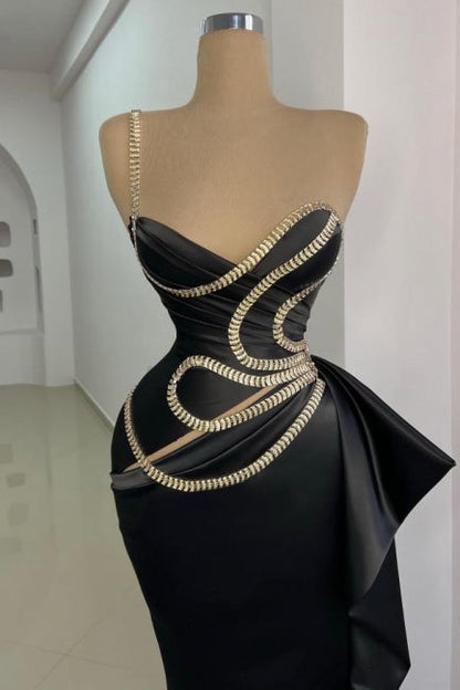 Wunderschönes langes schwarzes Meerjungfrau-Ballkleid mit einer Schulter und ärmelloser Spitze