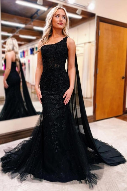 Hermoso vestido de fiesta largo negro de sirena con un solo hombro y brillo con encaje