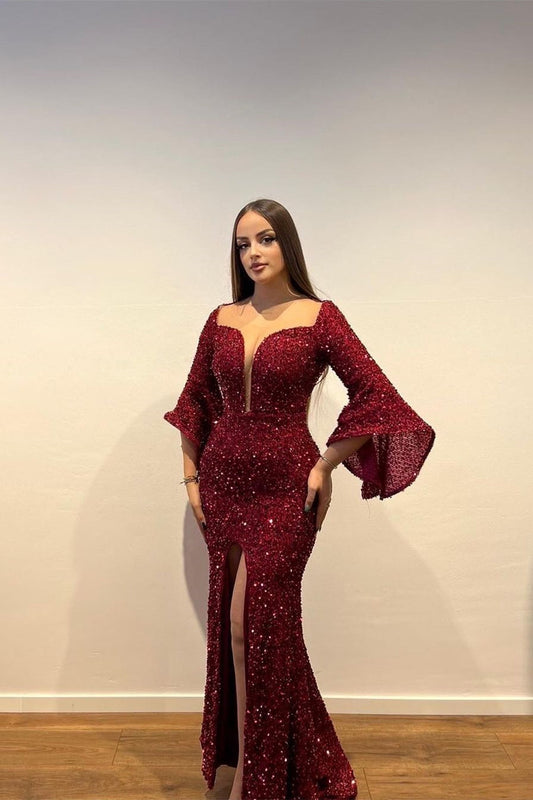 Wunderschönes langes Ballkleid in Burgunderrot mit Pailletten, Schlitz vorne und langen Ärmeln