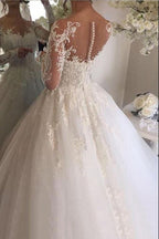 Wunderschönes langes elfenbeinfarbenes A-Linien-Brautkleid aus Tüllspitze mit Ärmeln