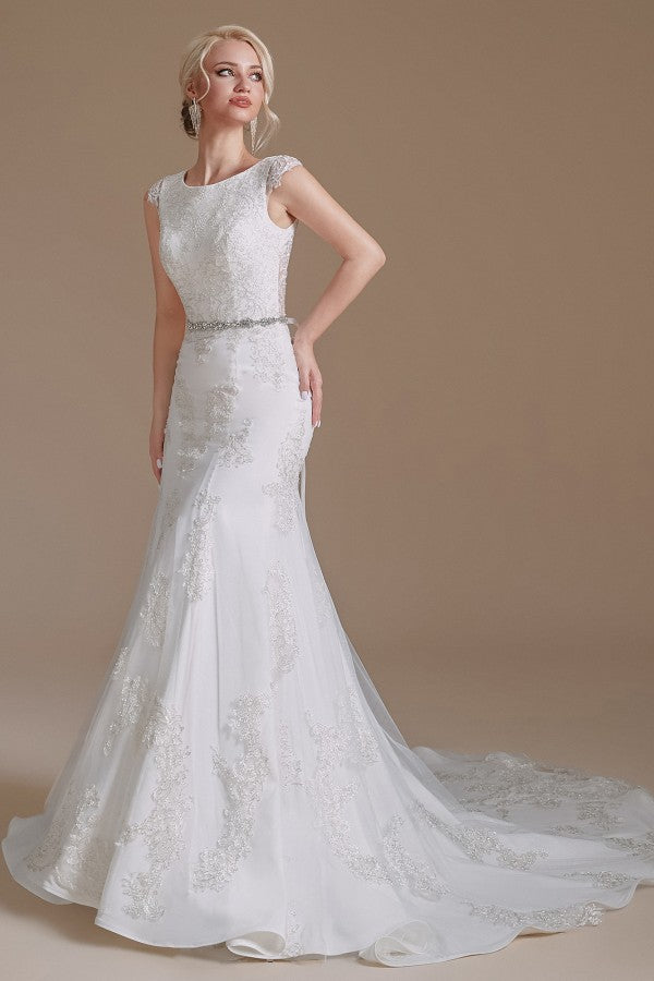 Wunderschönes langes Meerjungfrau-Brautkleid mit Juwelen und Tüllspitze