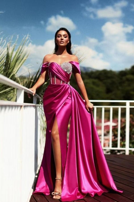 Wunderschönes langes Meerjungfrau-Abendkleid mit schulterfreiem, ärmellosem Schlitz und Glitzer