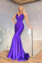 Hermosos vestidos de fiesta formales sin mangas con escote en V y corte sirena largo