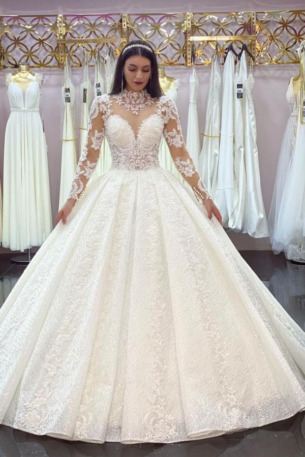 Wunderschönes langes Prinzessinnen-Brautkleid mit hohem Halsausschnitt, Spitzenapplikationen und Ärmeln