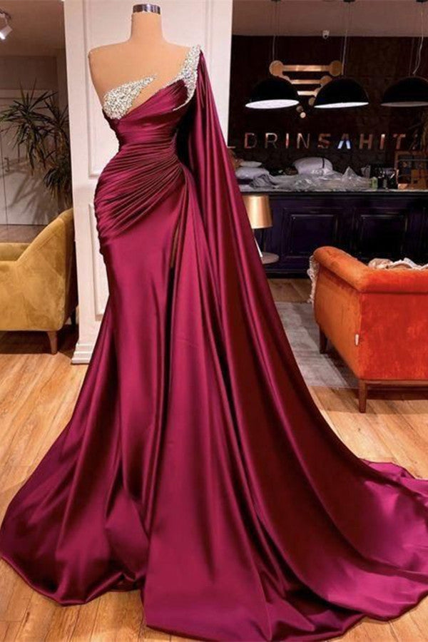 Wunderschönes Meerjungfrau-Abendballkleid mit Perlen und Rüschen