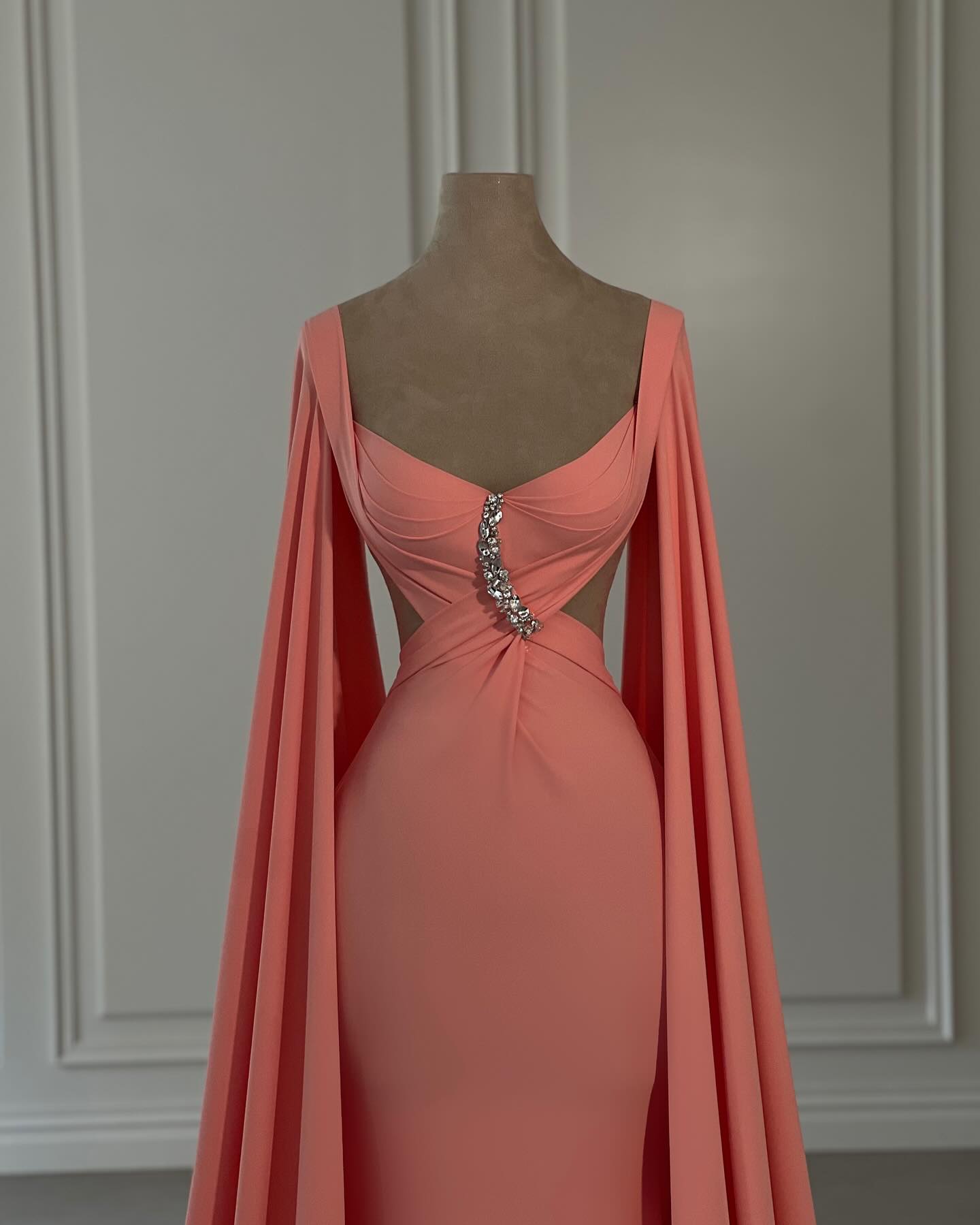 Wunderschöne Meerjungfrau Chiffon Off-The-Shoulder Flügelärmeln Ballkleider mit Strass