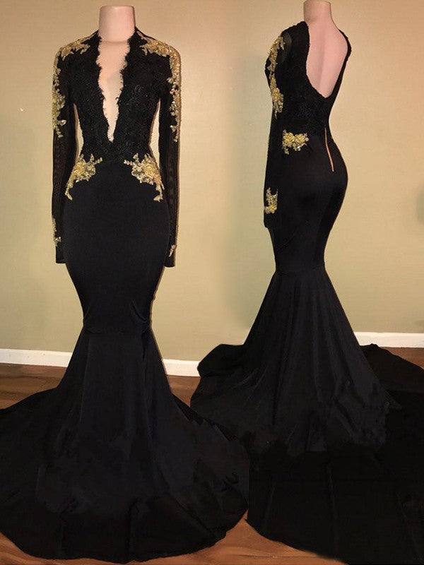 Hermosos vestidos de fiesta de sirena con mangas largas, escote en V y apliques de licra