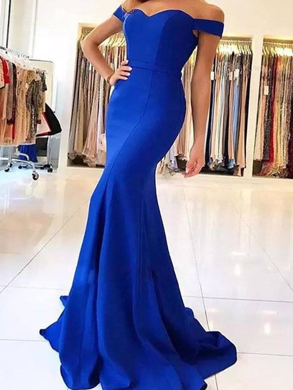 Hermosos vestidos de fiesta de satén con volantes, sin mangas y hombros descubiertos de sirena