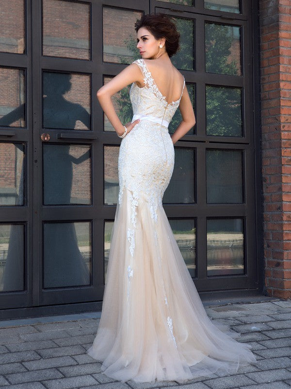 Wunderschöne Meerjungfrau transparenter Hals Applikation kurze Ärmel langes Netz Ballkleid