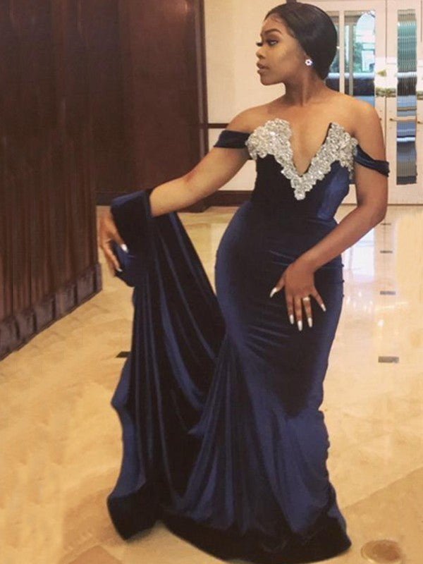 Gorgeous Mermaid Sleeveless Off-the-Shoulder Applique Velvet Prom Dresses