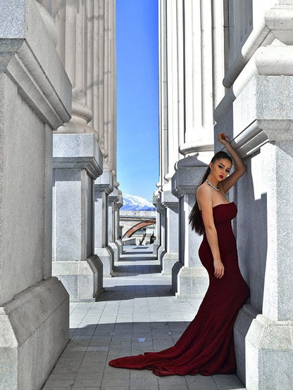 Hermosos vestidos de fiesta sin tirantes, con volantes y sin mangas de crepé elástico de sirena