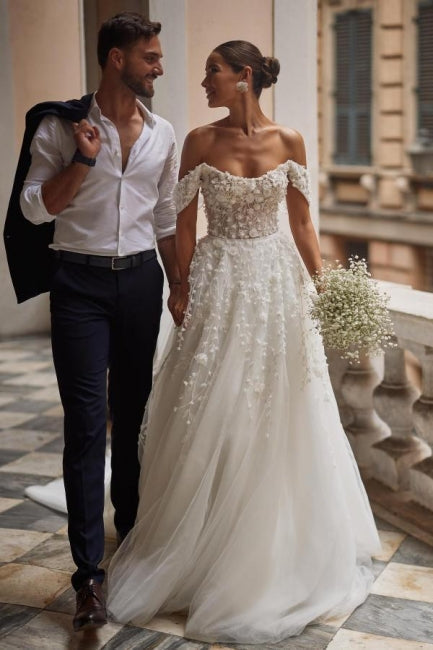 Wunderschönes schulterfreies A-Linien-Brautkleid mit Spitzen-Tüll-Applikationen