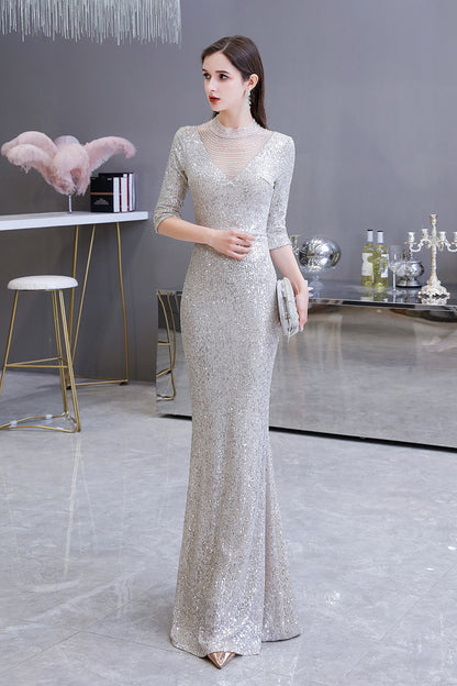 Wunderschönes silbernes langes Ballkleid mit langen Ärmeln