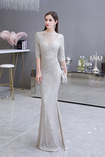 Wunderschönes silbernes langes Ballkleid mit langen Ärmeln
