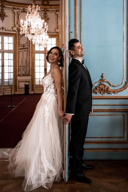 Gorgeous Spaghetti Straps Sleeveless A-Line Tulle Wedding Dresses with Pattern